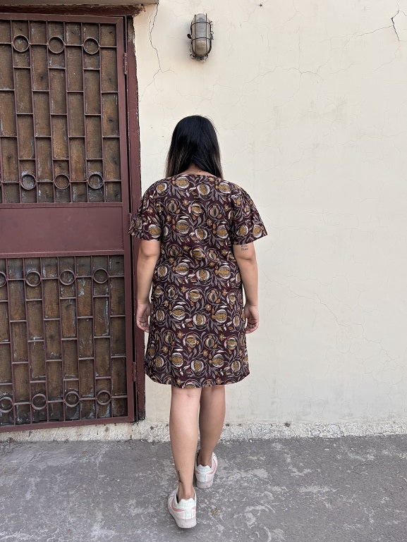 Rajani Knee Length Shift Dress with Front Pockets