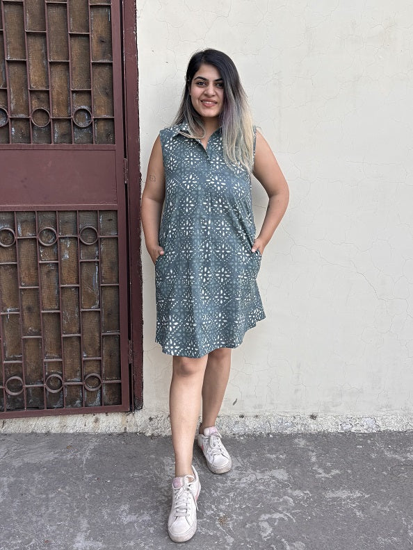 Baadal A Line Knee Length Collar Dress