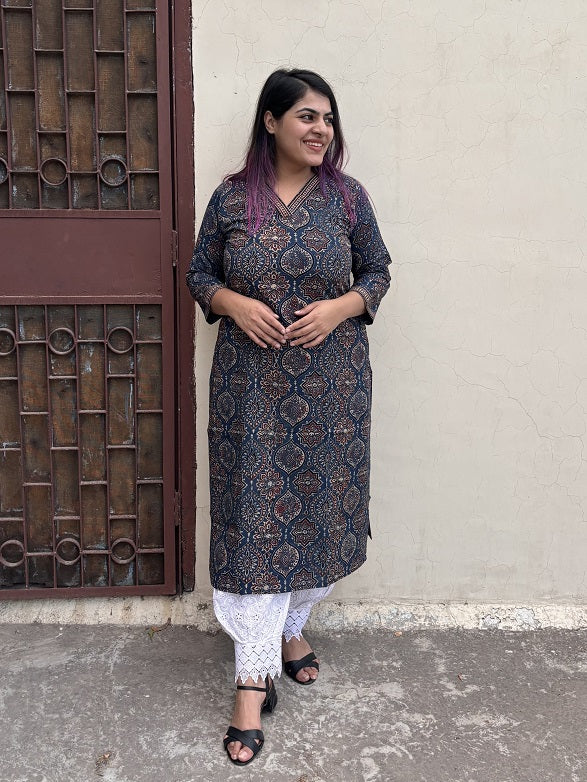 Jiera Ajrakh Kurta with V Neck