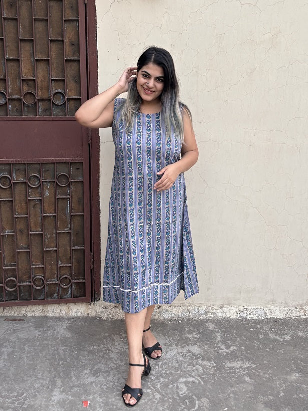 Aahna Sleeveless Dress with Cape and Lace Detailing
