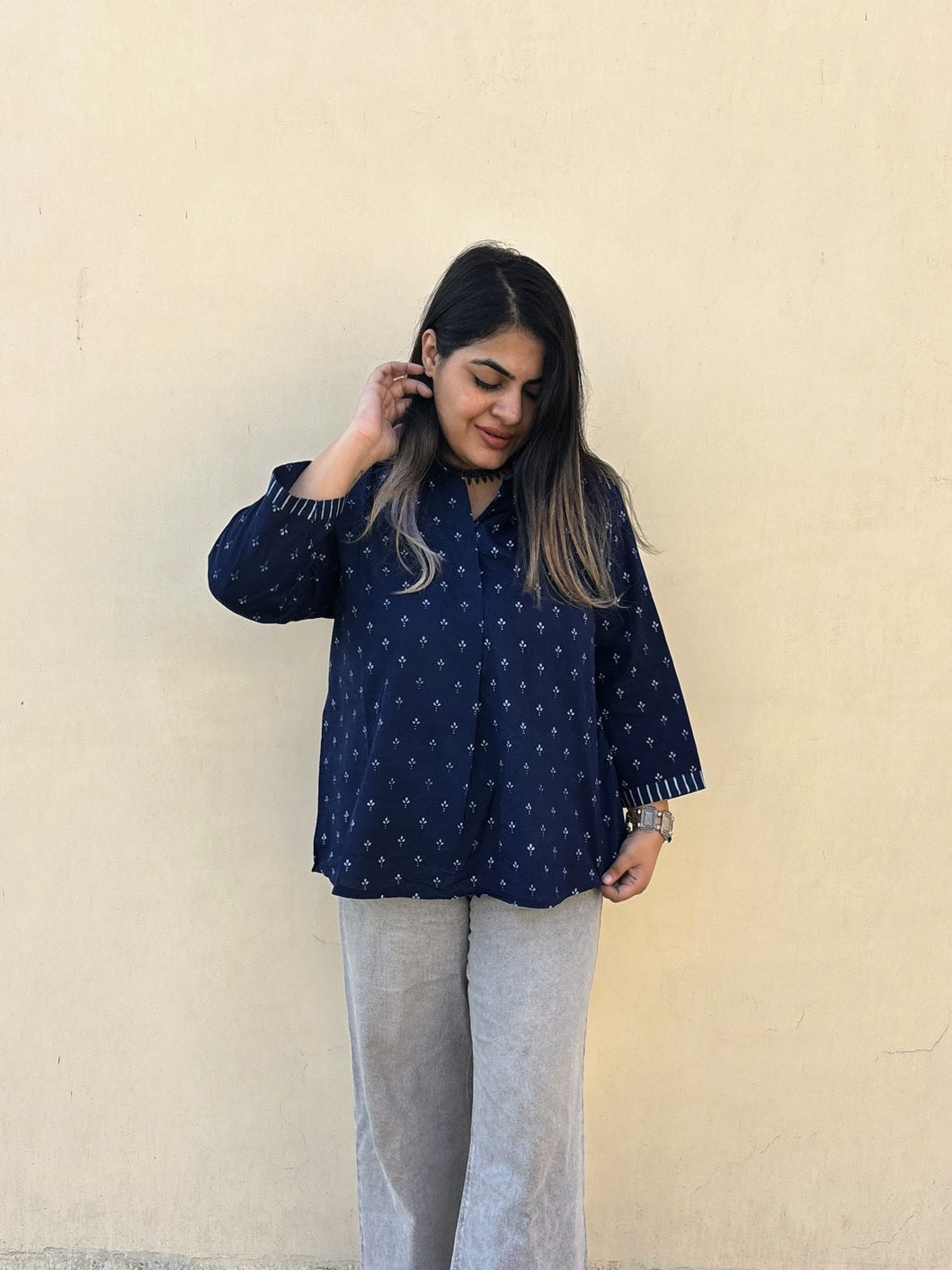 Neer A Line Relaxed Fit Top with Collar