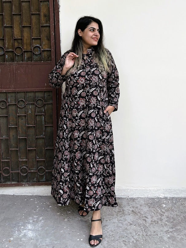 Black Kalamkari Hand Block Printed A Line Maxi Shirt Dress with Full S Kasaa Hues Black Kalamkari Hand Block Printed A Line Maxi Shirt Dress with Full S Kasaa Hues